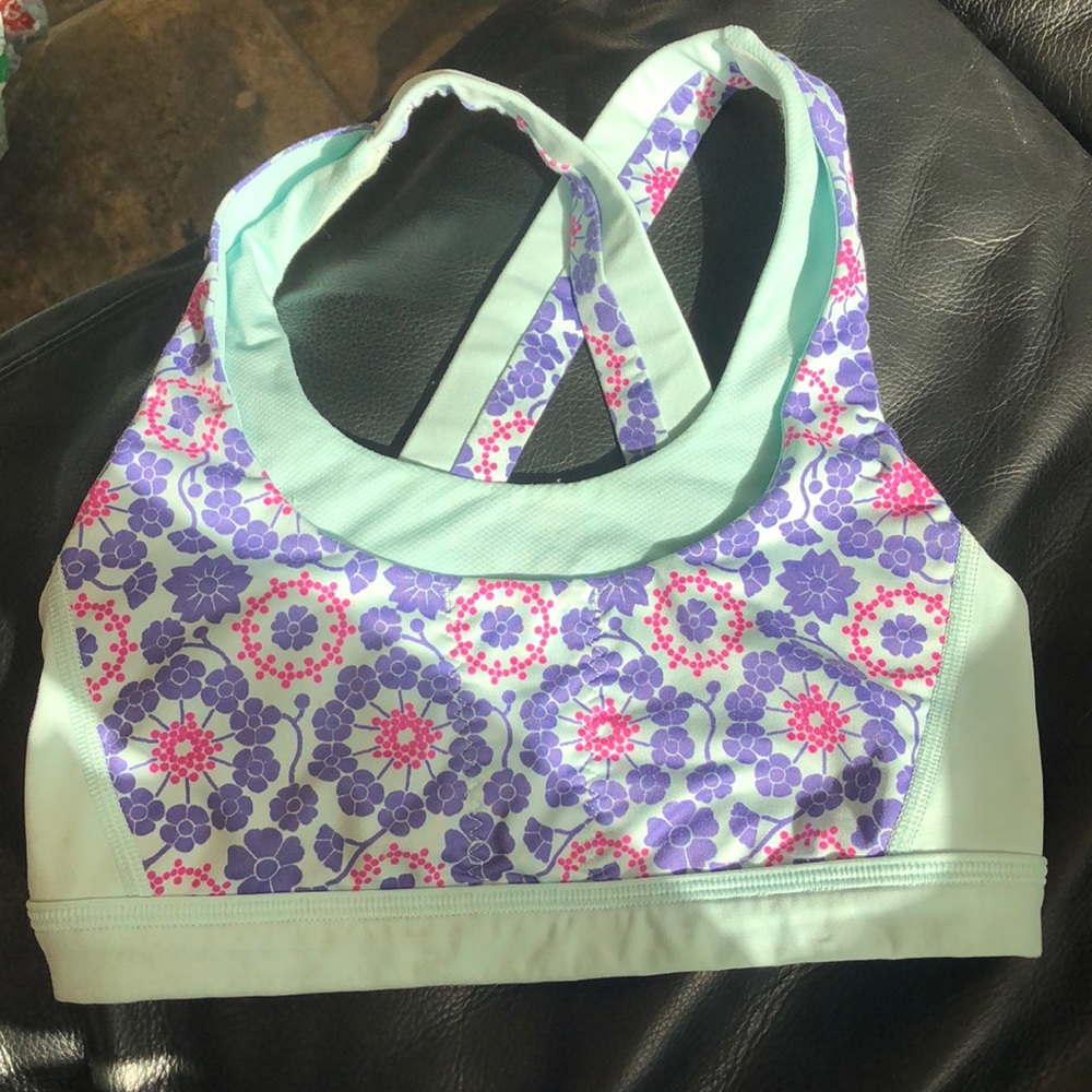 Lulu lemon sports bra